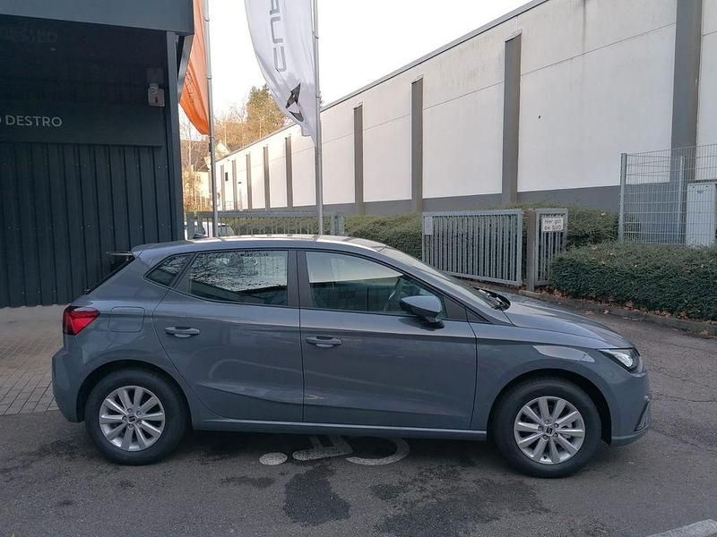 Neu Seat Ibiza Reference 80 PS (58 kW) 2025 Grau Limousine