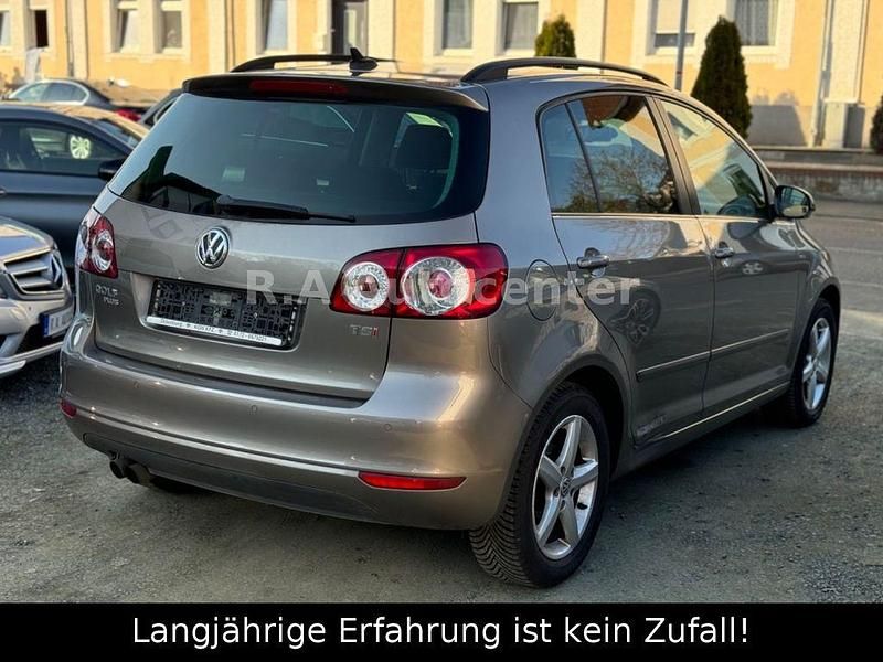 Gebraucht VW Golf VII Match 122 PS (89 kW) 2013 Braun Limousine