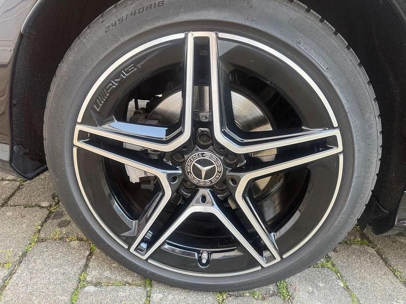 Gebraucht Mercedes C300e Night 306 PS (225 kW) 2020 Schwarz Limousine