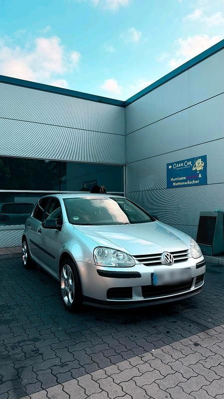 Gebraucht VW Golf V 140 PS (102 kW) 2005 Schwarz Kleinwagen