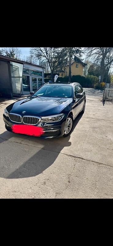 Gebraucht BMW 520 190 PS (139 kW) 2019 Blau Kombi
