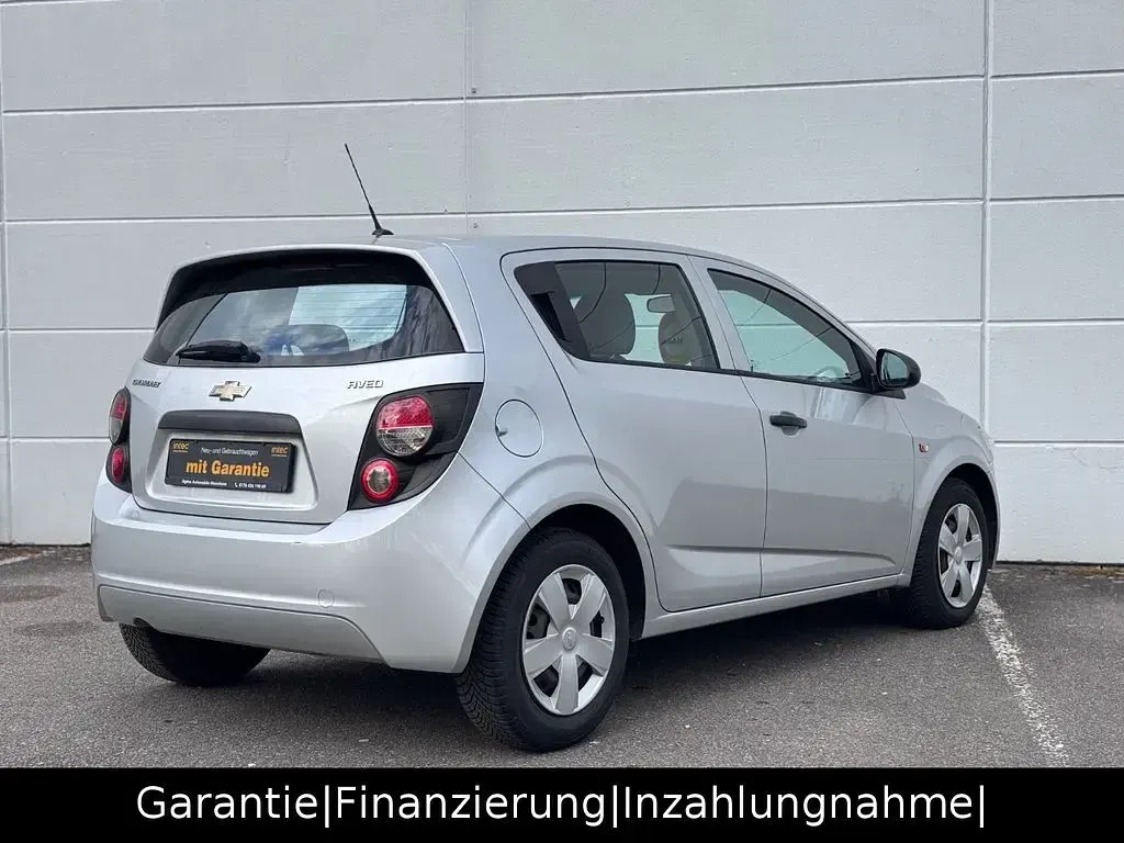 Gebraucht Chevrolet Aveo LS 69 PS (50 kW) 2013 Silber Limousine