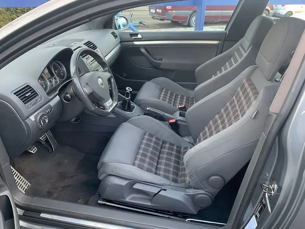 Gebraucht VW Golf IV GTI 200 PS (147 kW) 2005 Grau Limousine