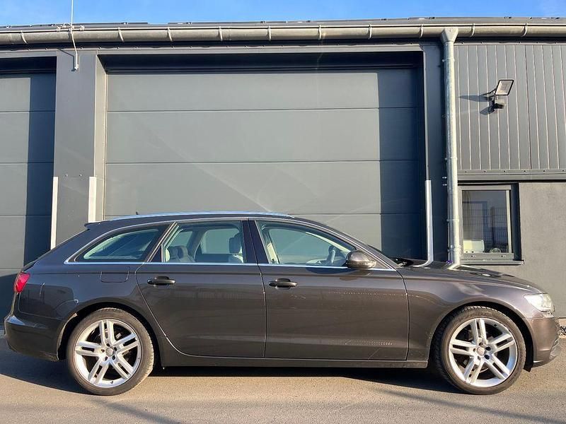 Gebraucht Audi A6 Comfort 204 PS (150 kW) 2012 Grau Kombi