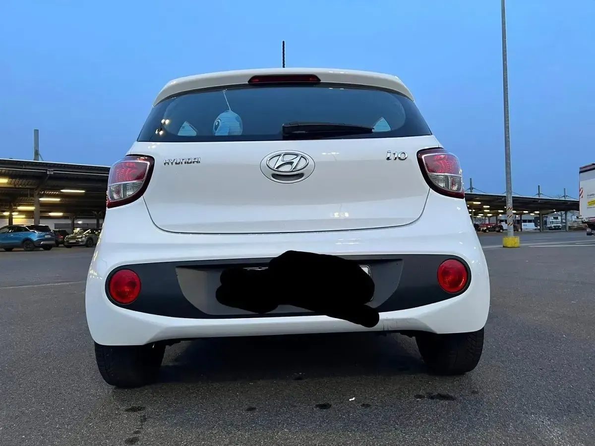 Gebraucht Hyundai i10 86 PS (63 kW) 2017 Weiß Kleinwagen