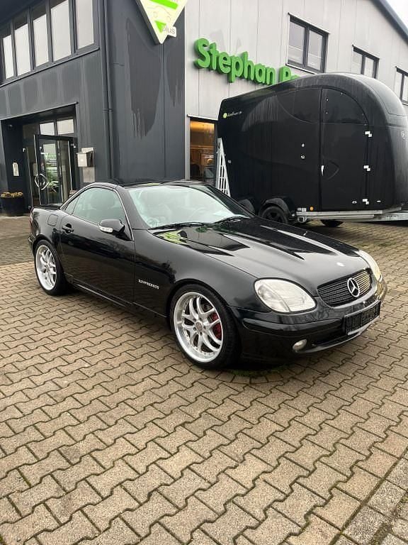 Schwarz Gebraucht 2000 Mercedes SLK200 Cabrio | 3.900 € (Fairer Preis) - Bild 1/4