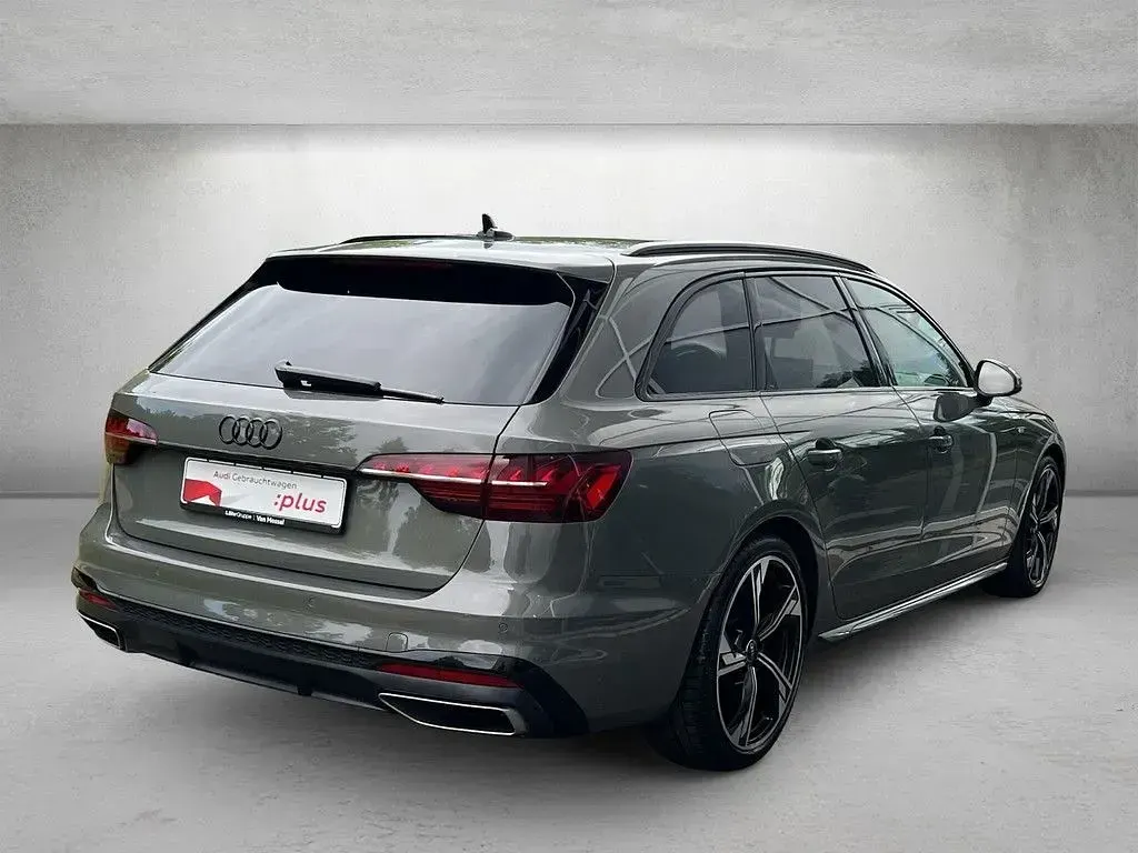 Gebraucht Audi A4 S-Line 204 PS (150 kW) 2023 Grau Kombi