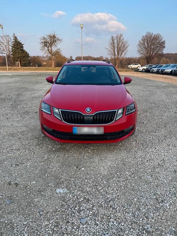 Gebraucht Skoda Octavia 116 PS (85 kW) 2018 Rot Kombi