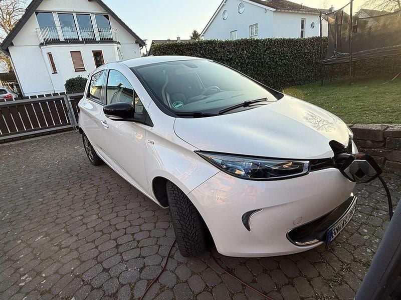 Gebraucht Renault Zoe Bose Edition 42 kW (58 PS) 2018 Weiß Kleinwagen