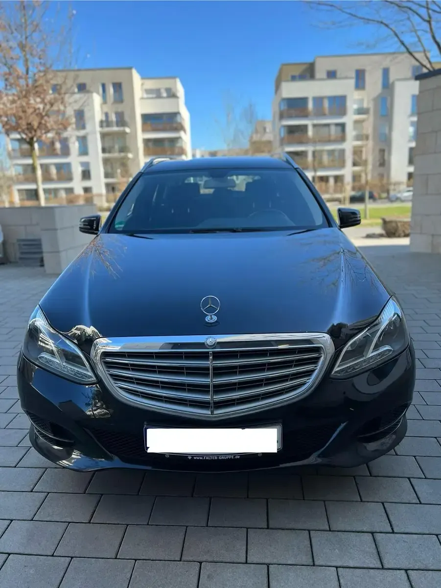 Second-hand Mercedes E250 Elegance 204 CP (150 kW) 2013 Negru Break