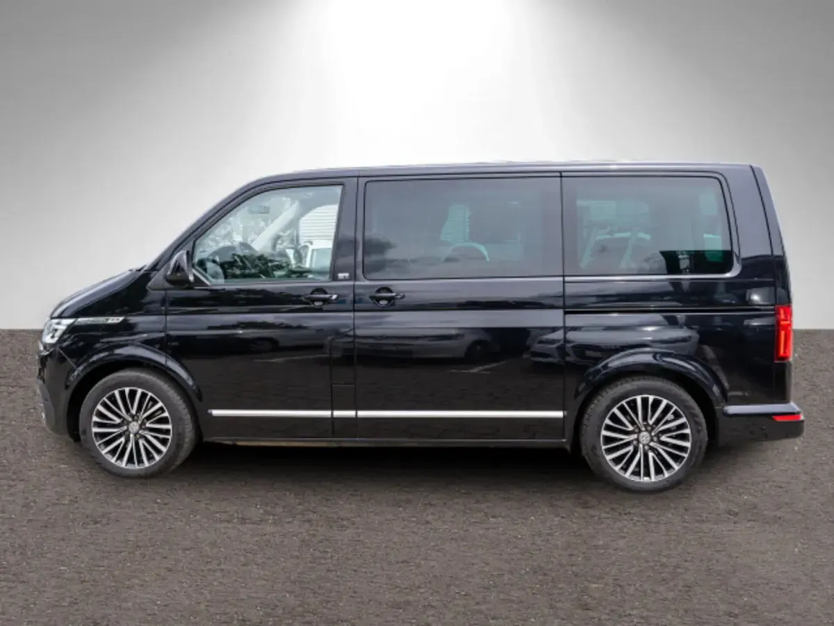 Używany VW Multivan Comfortline 204 KM (150 kW) 2022 Czarny Minivan
