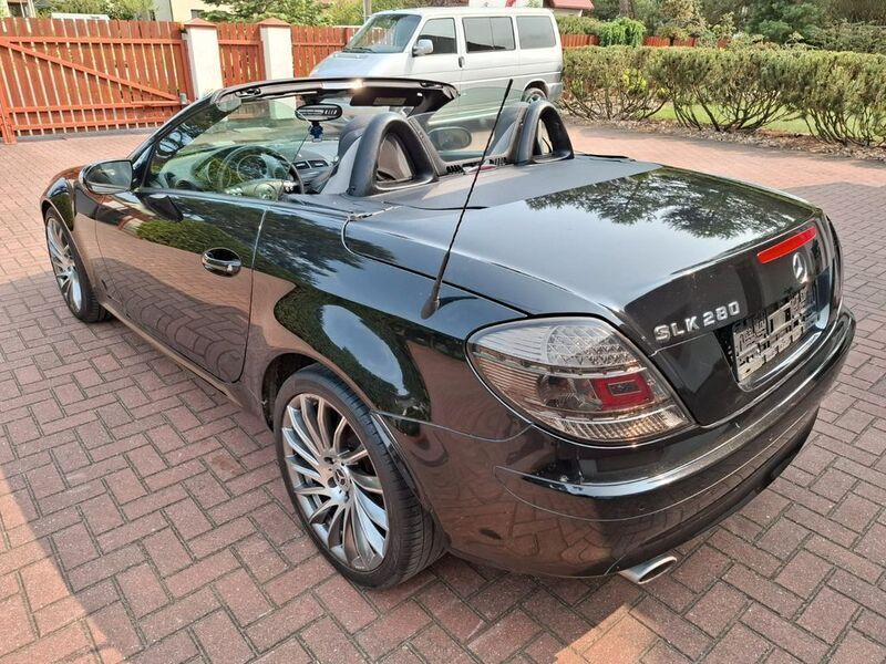 Gebraucht Mercedes SLK280 231 PS (169 kW) 2008 Schwarz Cabrio