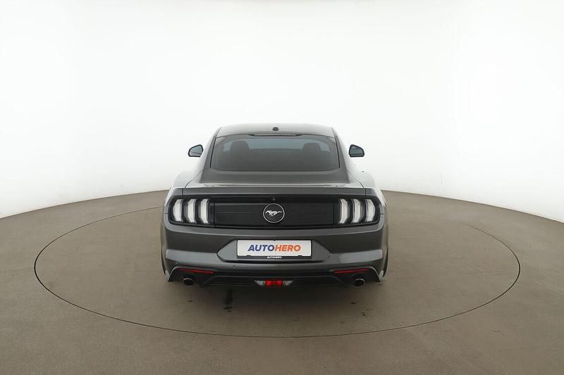 Gebraucht Ford Mustang Basis 290 PS (213 kW) 2018 Grau Coupé