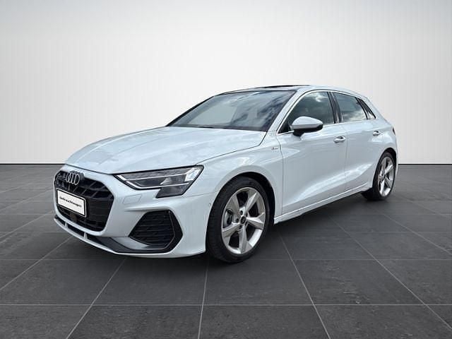 Second-hand Audi A3 S-Line 150 CP (110 kW) 2025 Alb Berlinǎ