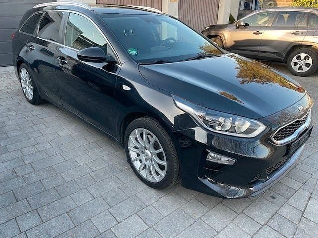 Gebraucht Kia Ceed 136 PS (100 kW) 2019 Schwarz Kleinwagen