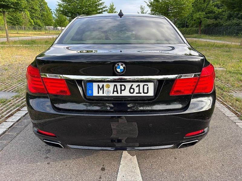 Gebraucht BMW 750L 408 PS (300 kW) 2009 Schwarz Limousine