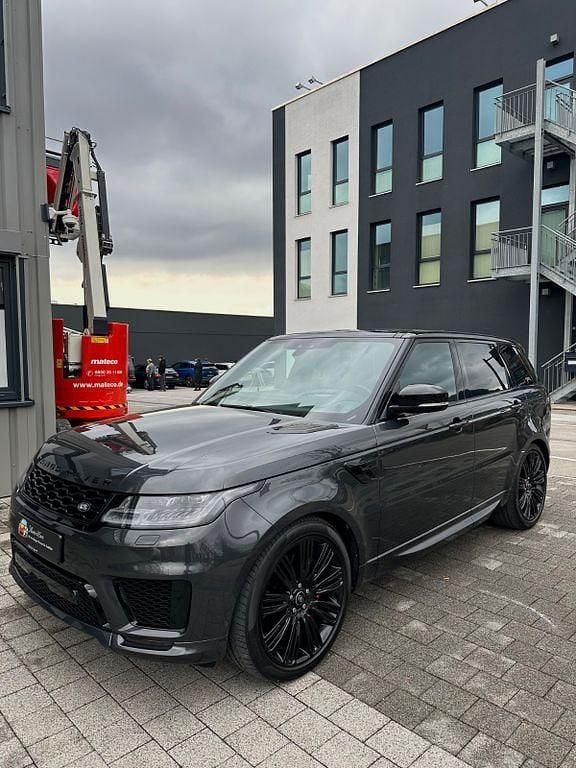 Grau Gebraucht 2021 Land Rover Range Rover Sport HSE Dynamic SUV | 47.900 € (Etwas zu teuer) - Bild 1/4