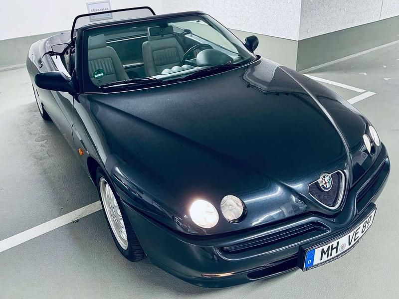 Schwarz Gebraucht 2002 Alfa Romeo Spider Cabrio | 5.200 € (Superpreis) - Bild 1/4