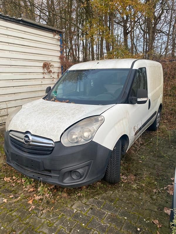 Gebraucht Opel Combo 90 PS (66 kW) 2013 Weiß Van / Kleinbus