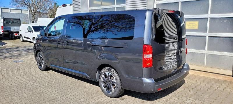 Gebraucht Opel Zafira Life Edition 177 PS (130 kW) 2024 Grau Van / Kleinbus