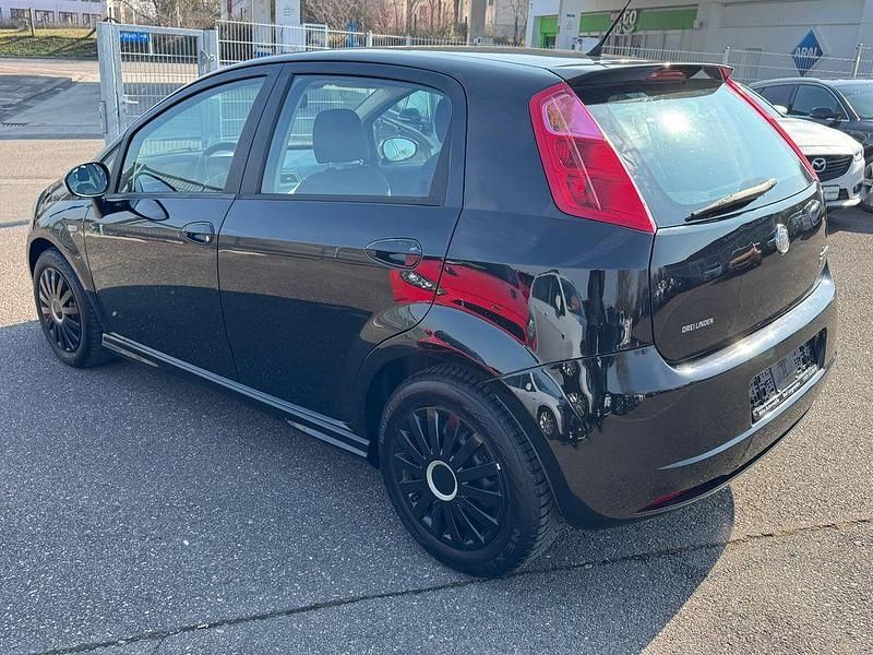 Gebraucht Fiat Grande Punto 77 PS (56 kW) 2009 Schwarz Kleinwagen