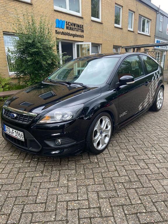 Schwarz Gebraucht 2009 Ford Focus Limousine | 2.550 € (Fairer Preis) - Bild 1/4