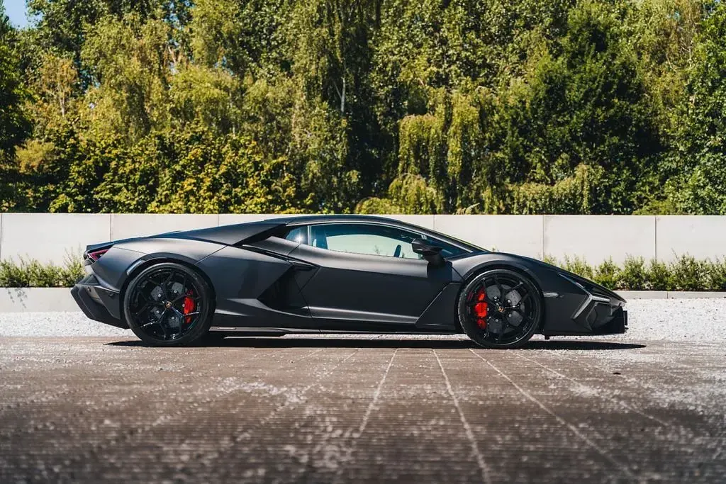 Neu Lamborghini Revuelto 2026 Schwarz Coupé