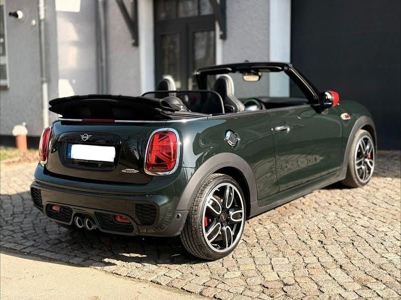 Gebraucht Mini John Cooper Works 231 PS (169 kW) 2020 Grün Kleinwagen