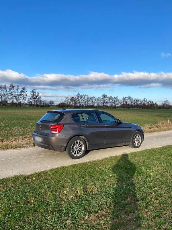 Gebraucht BMW 116 136 PS (100 kW) 2014 Braun Kleinwagen