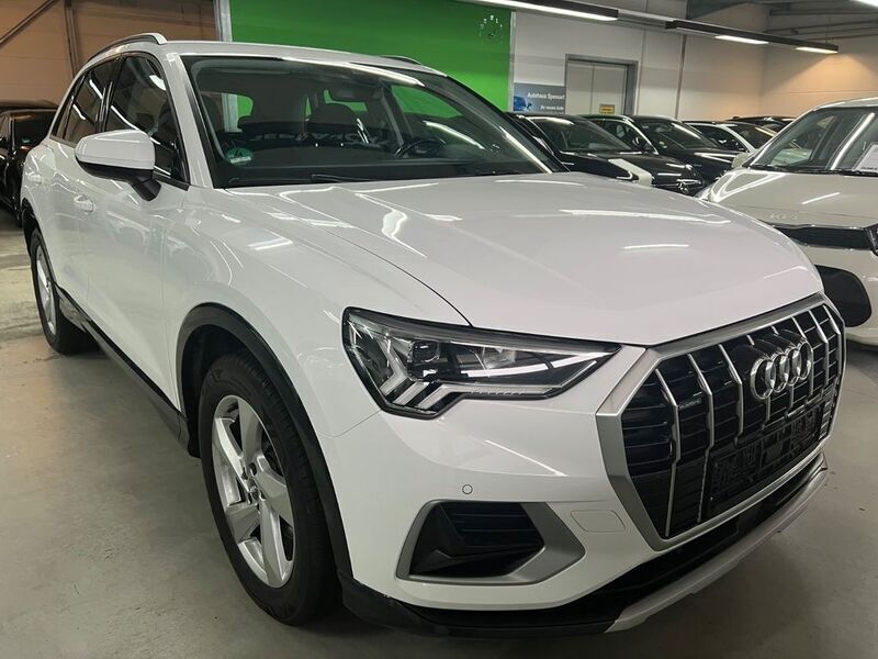 Weiß Gebraucht 2019 Audi Q3 Advanced SUV | 19.900 € (Teuer) - Bild 1/4