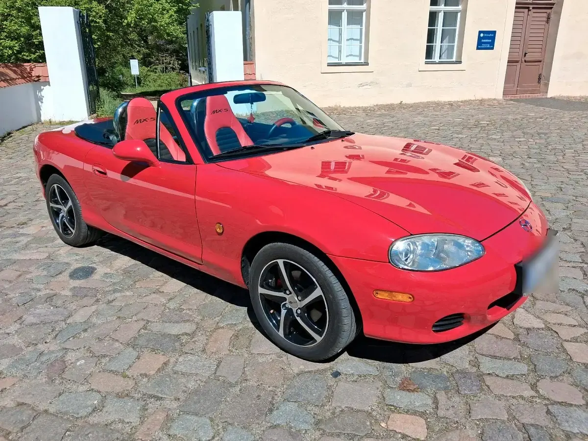 Używany Mazda MX5 90 KM (66 kW) 2003 Czerwony Kabriolet
