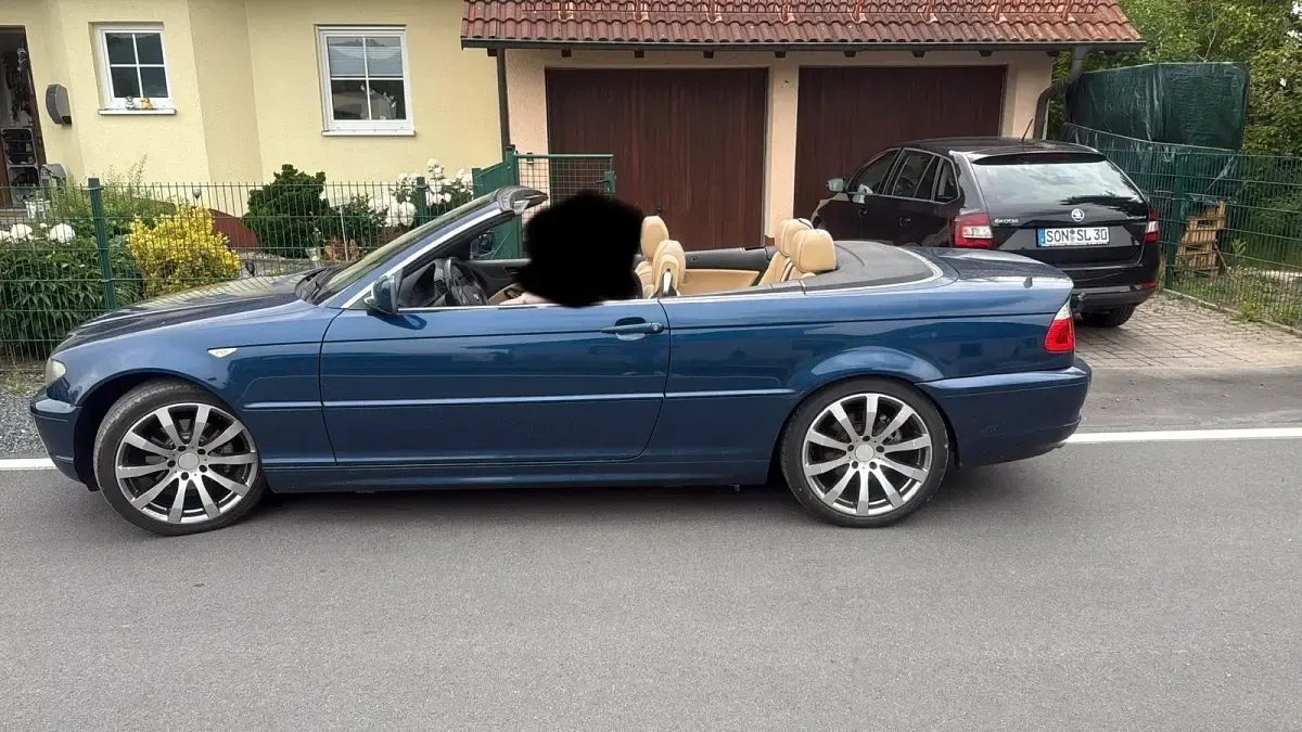Gebraucht BMW 320 Cabriolet 170 PS (125 kW) 2004 Blau Cabrio