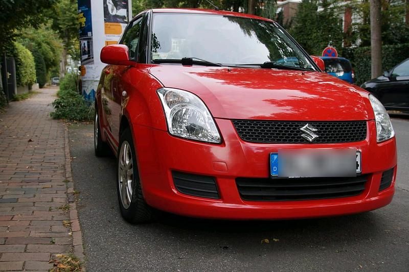 Rot Gebraucht 2009 Suzuki Swift Comfort Kleinwagen | 2.890 € (Fairer Preis) - Bild 1/4