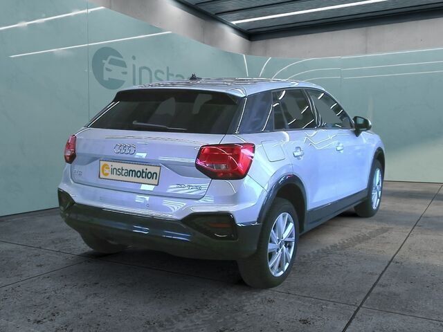 Gebraucht Audi Q2 116 PS (85 kW) 2024 Silber SUV
