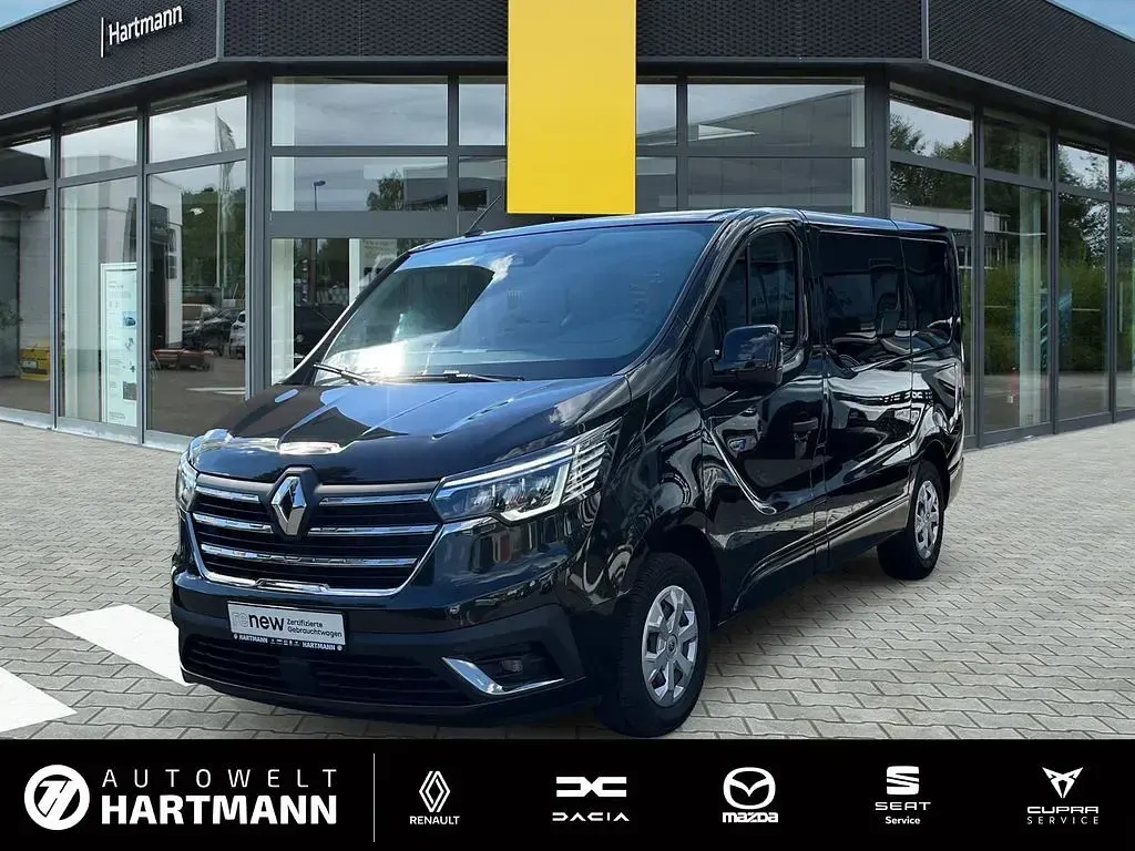 Gebraucht Renault Trafic Life 150 PS (110 kW) 2022 Van / Kleinbus