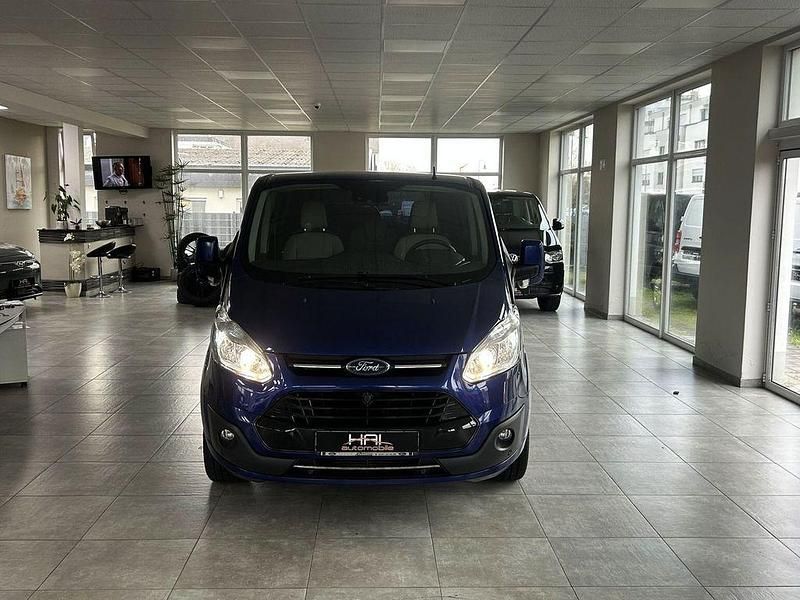 Gebraucht Ford Tourneo Titanium 170 PS (125 kW) 2016 Blau Van / Kleinbus