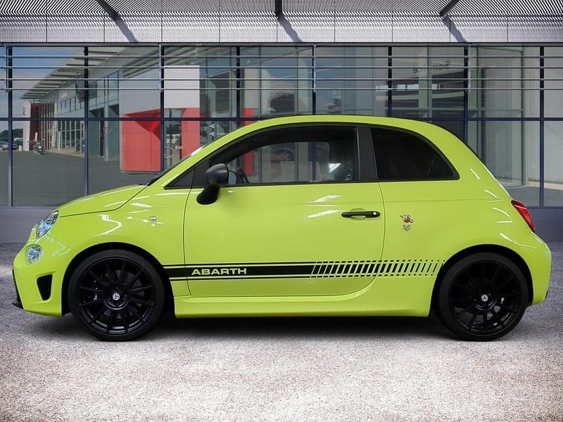 Gebraucht Abarth 595 Competizione 179 PS (131 kW) 2019 Adrenalina grn (uni Cabrio