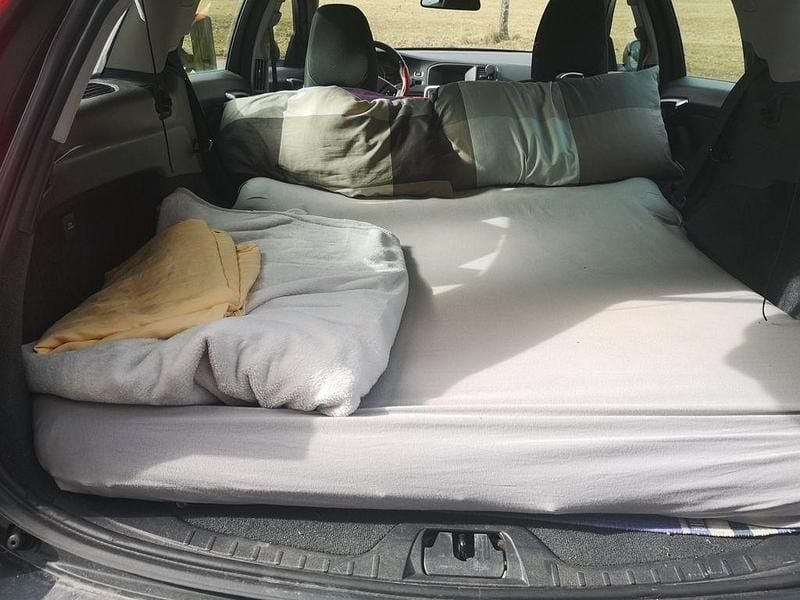 Gebraucht Volvo V60 136 PS (100 kW) 2013 Schwarz Kombi