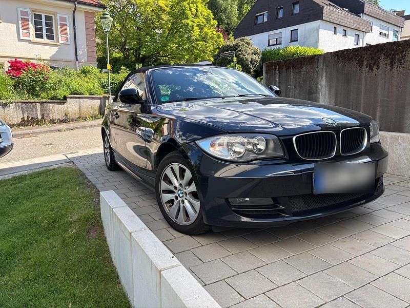 Gebraucht BMW 118 Cabriolet 143 PS (105 kW) 2010 Schwarz Cabrio