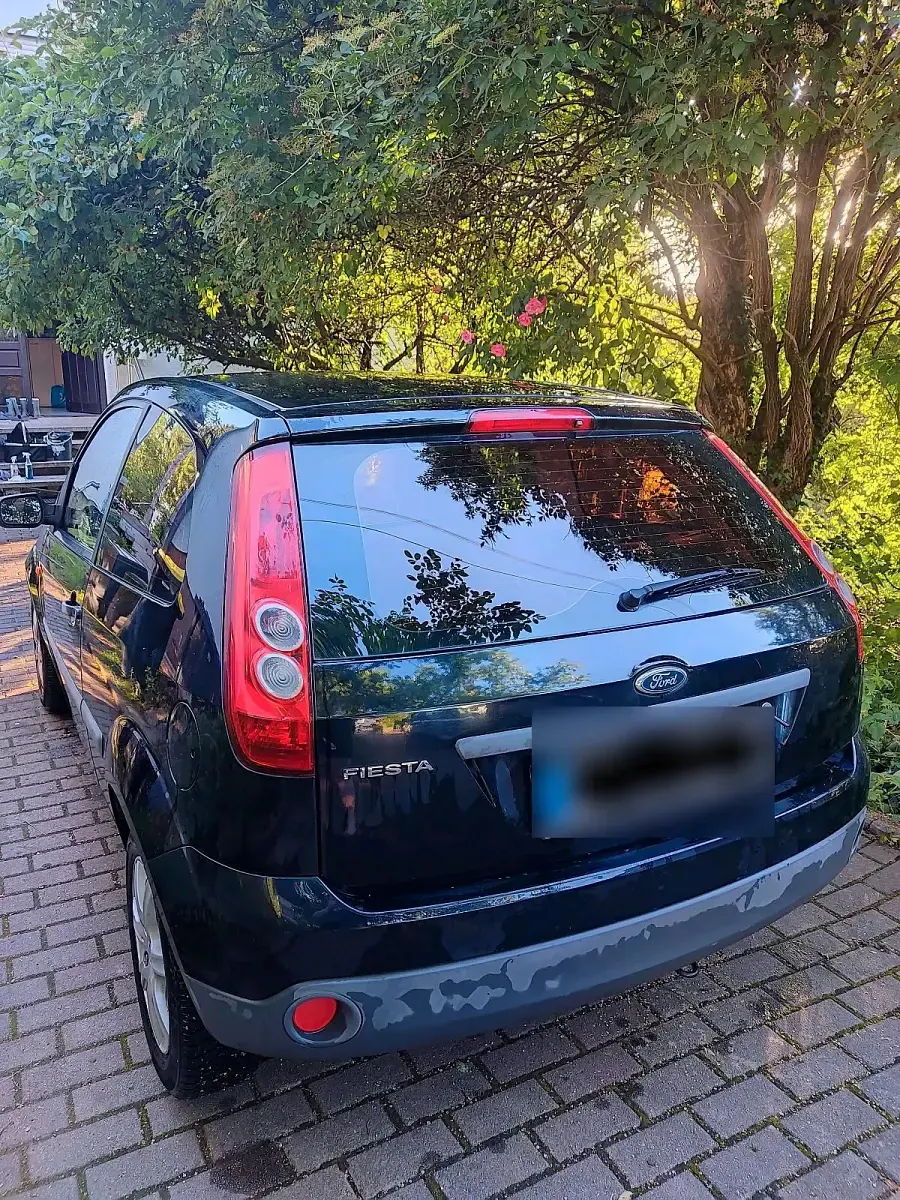 Gebraucht Ford Fiesta 70 PS (51 kW) 2006 Schwarz Kleinwagen