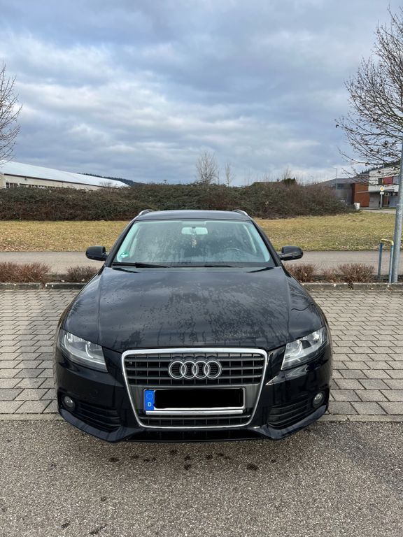 Schwarz Gebraucht 2011 Audi A4 Attraction Kombi | 8.000 € (Fairer Preis) - Bild 1/4