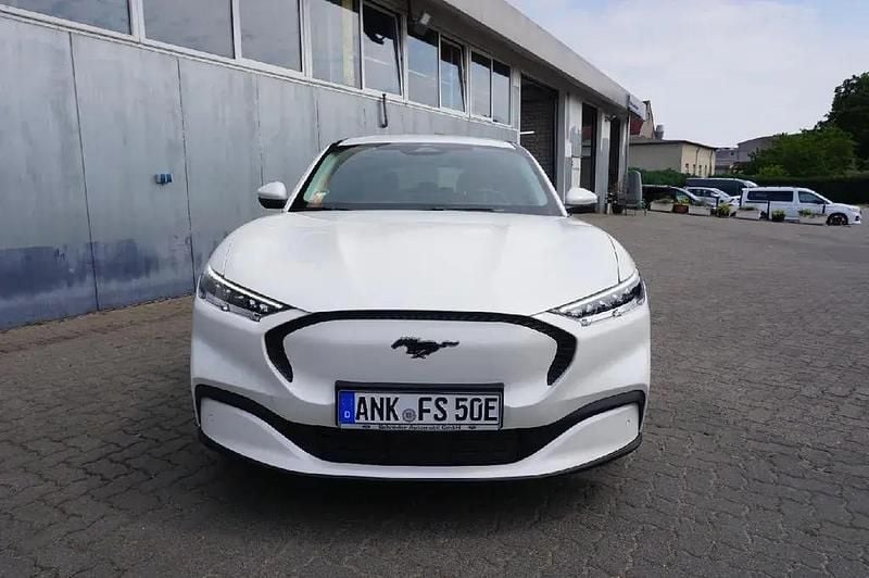 Gebraucht Ford Mustang Mach-E Basis 216 kW (294 PS) 2022 Weiß SUV