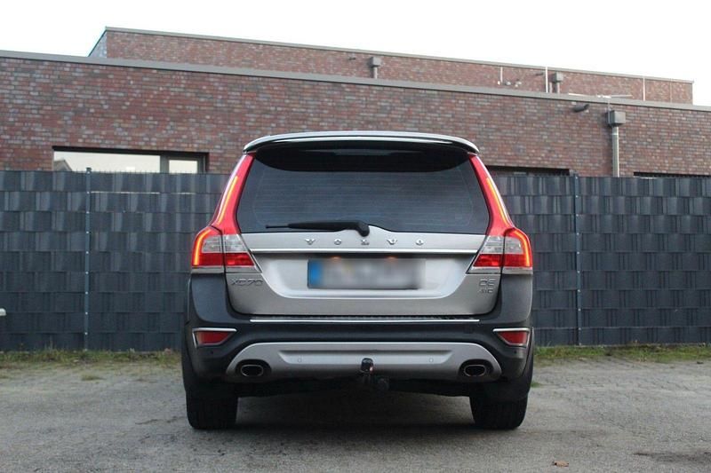 Gebraucht Volvo XC70 Inscription 220 PS (161 kW) 2016 Gold Kombi