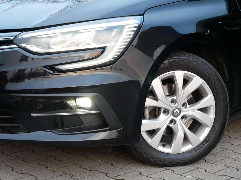 Gebraucht Renault Mégane IV 140 PS (102 kW) 2021 Schwarz Limousine