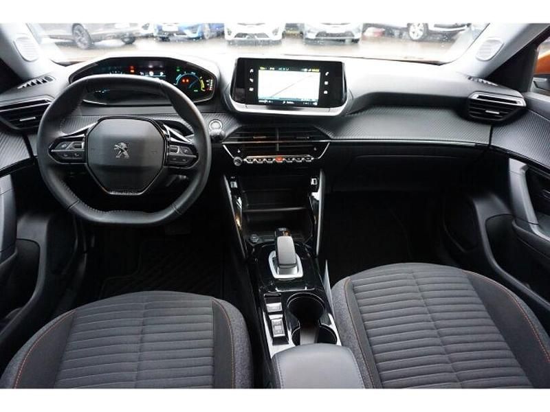 Gebraucht Peugeot e-2008 Active 100 kW (136 PS) 2022 Orange SUV