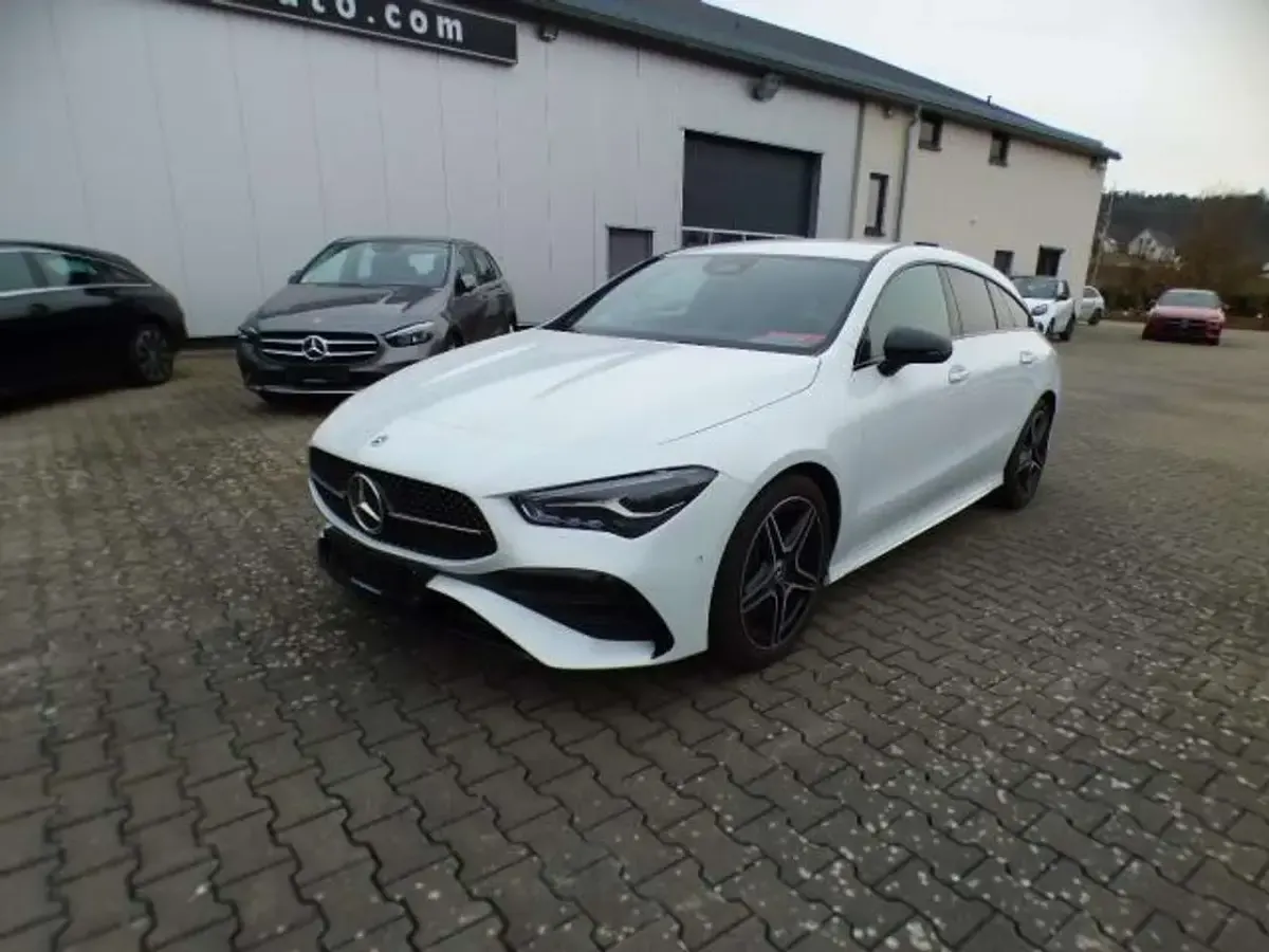 Gebraucht Mercedes CLA200 Shooting Brake Advanced Plus 163 PS (119 kW) 2024 144 digitalweissmet Kombi