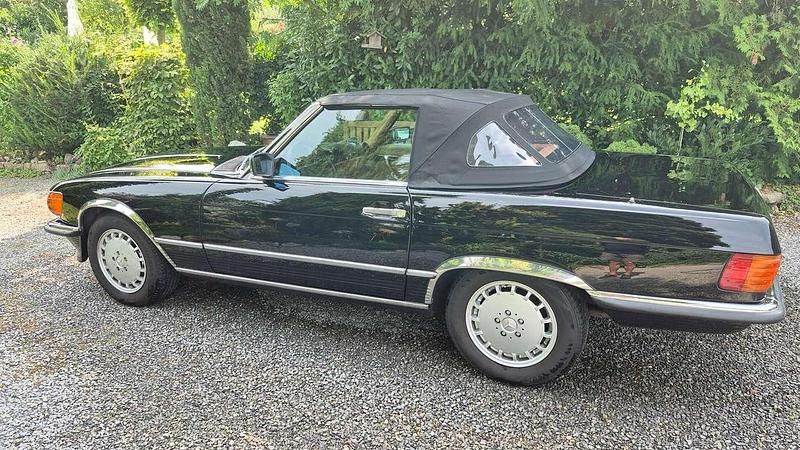 Schwarz Gebraucht 1987 Mercedes 560 Coupé | 44.500 € - Bild 1/4