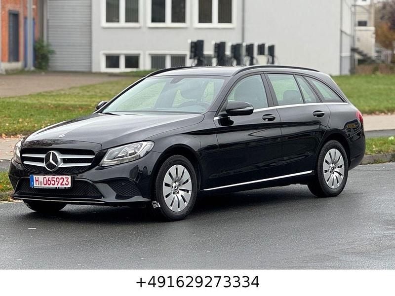 Schwarz Gebraucht 2020 Mercedes C200 Kombi | 12.990 € (Guter Preis) - Bild 1/4