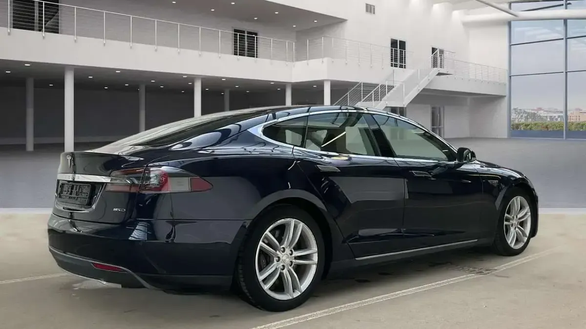 Usado Tesla Model S 314 kW (428 CV) 2015 Azul Utilitario