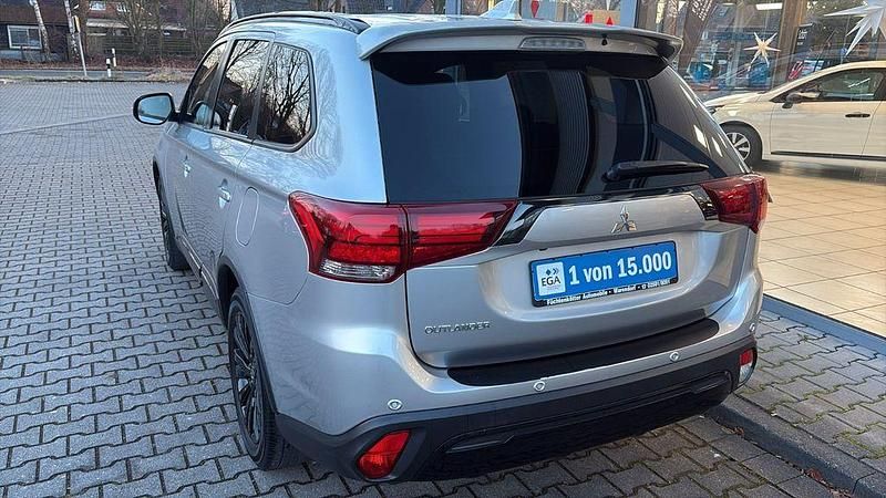 Gebraucht Mitsubishi Outlander Spirit+ 150 PS (110 kW) 2020 Silber SUV